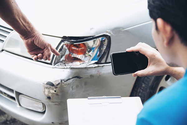 Can a passenger be a witness in a car accident?
